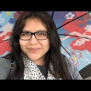 Meet your Posher, Dania